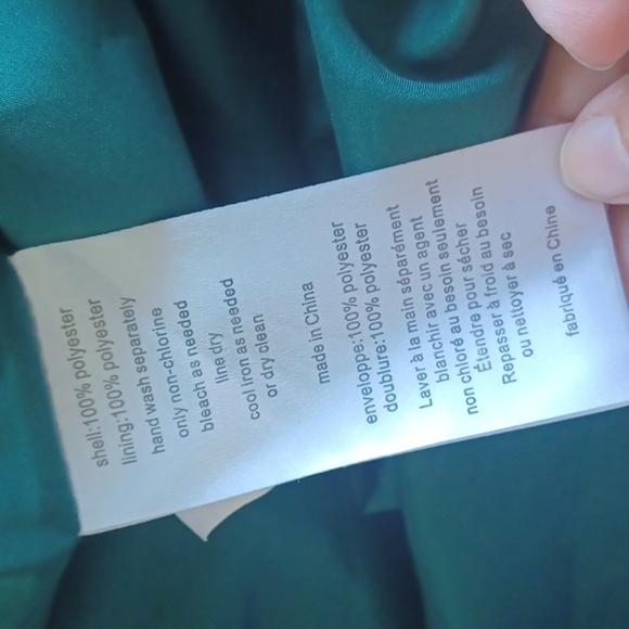 Vera Wang White Emerald Green Maxi Gown, one shoulder,  belted, front slit - Picture 12 of 12